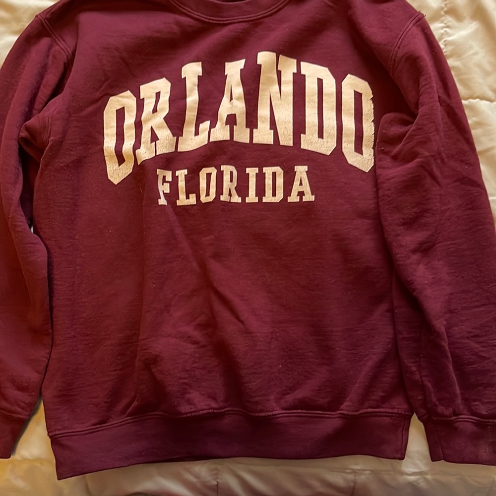 Maroon sweatshirt size s. Very comfortable.